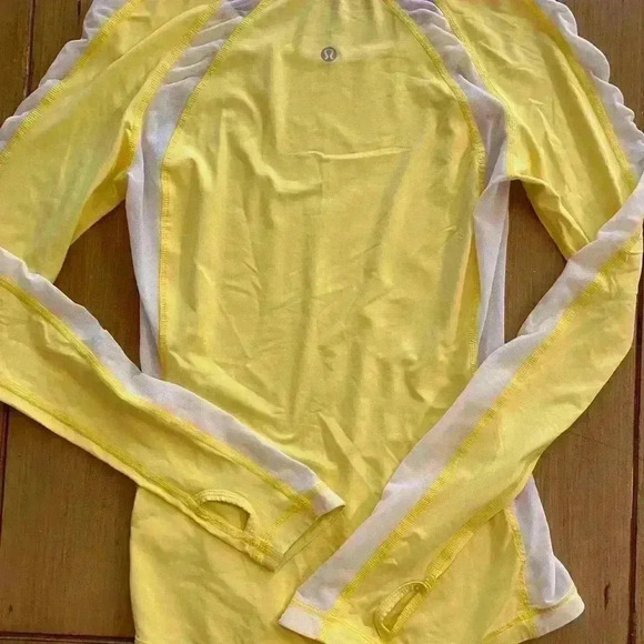Lululemon Womens Crew Pullover Long sleeve yellow white netting activewear top 6 - Picture 13 of 13